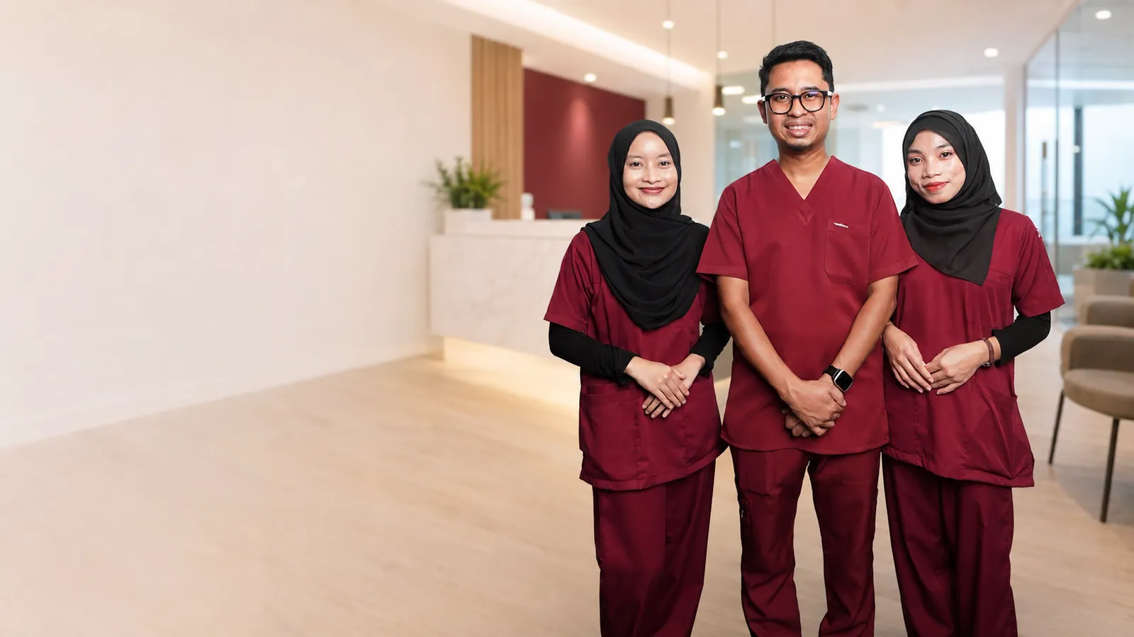 Dr Qim dan fisioterapis Jom Physio